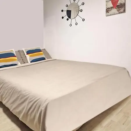 Saint George's House 2 Apartment